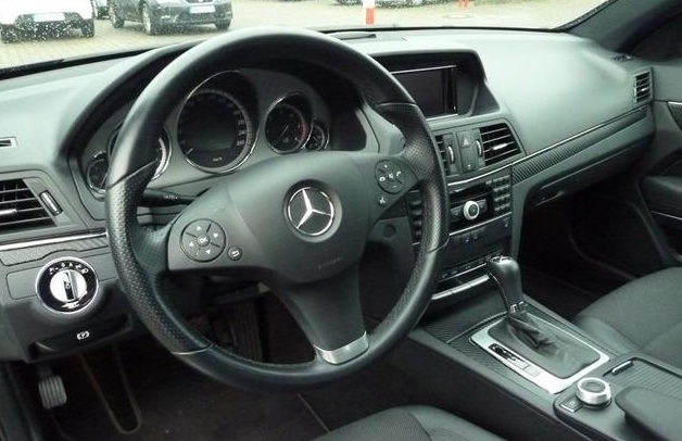 left hand drive MERCEDES E CLASS (01/05/2010) -  